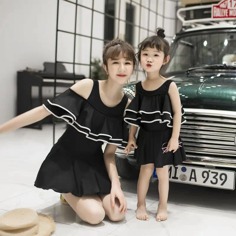 亲子泳衣母女连体裙式2025新款爆款保守遮肚显瘦中大童女童游泳装