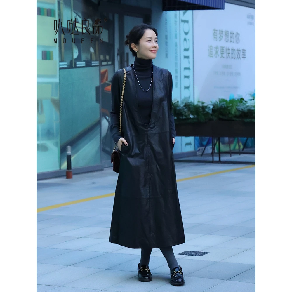 【叭哒不惑】冬日街灯 牛皮蜡感松弛百搭气质V领秋冬潮流马甲长裙