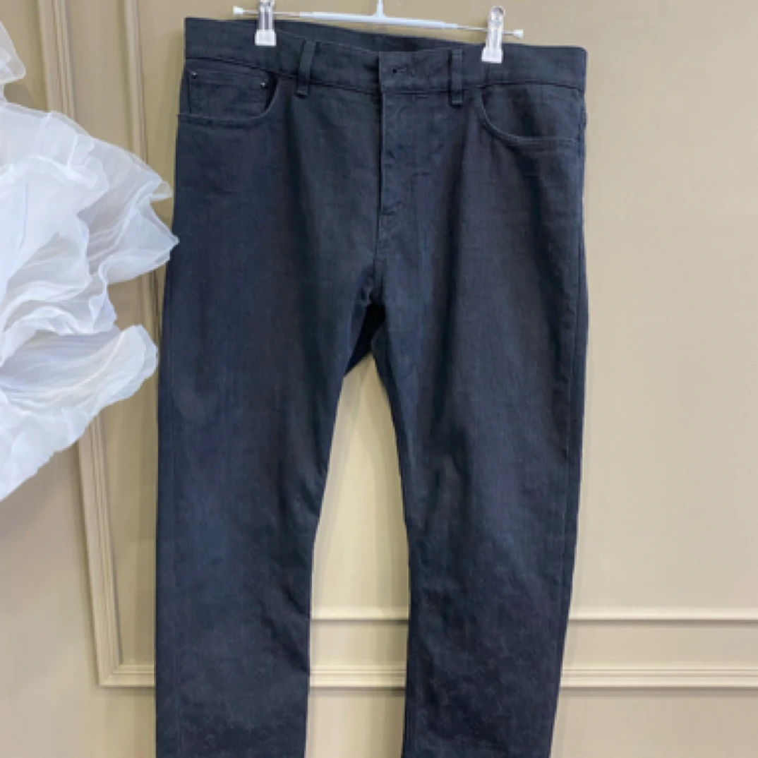 95新 LouisVuitton/路易威登 潮奢/LV/34码黑花牛仔裤/70110098