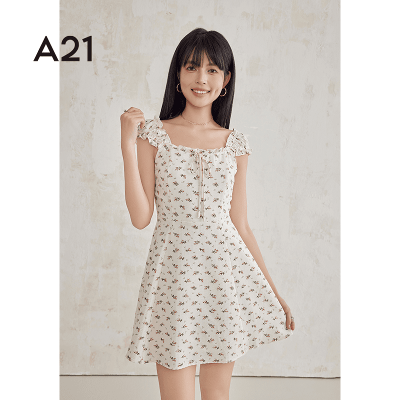 A21方领气质夏季碎花连衣裙