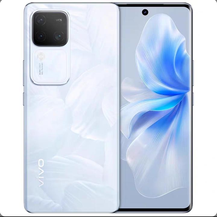 99新 vivo S18三摄像头后置影棚级柔光环5G双卡双待全网通二手