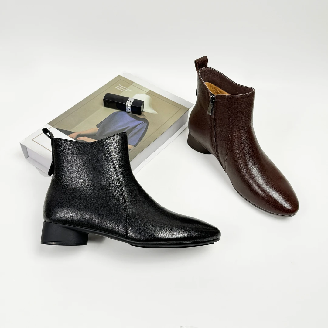 3CM低跟秋冬时装靴短靴时尚休闲百搭真皮粗跟英伦风尖头舒适潮流