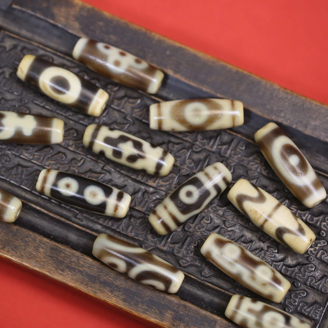 小付赛天缘 多图案 光气闪耀润感十足 微瑕 玛瑙 单颗尺约38x13mm