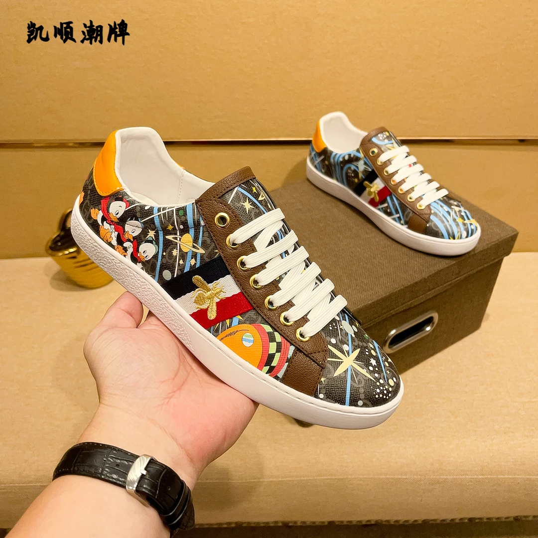 欧洲站小蜜蜂潮牌刺绣印花男款百搭轻奢夏季潮鞋时尚透气新款板鞋