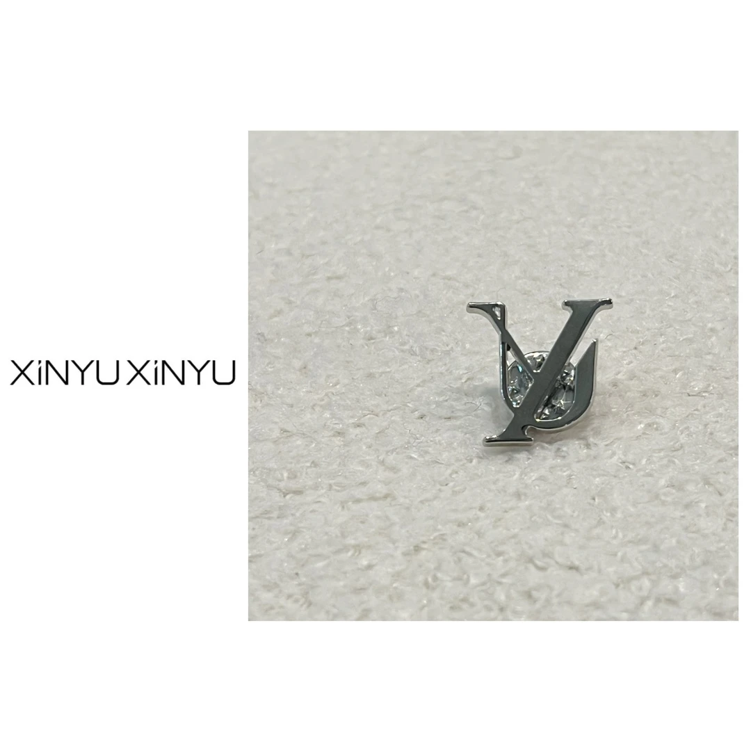 Yu胸针XBZ005