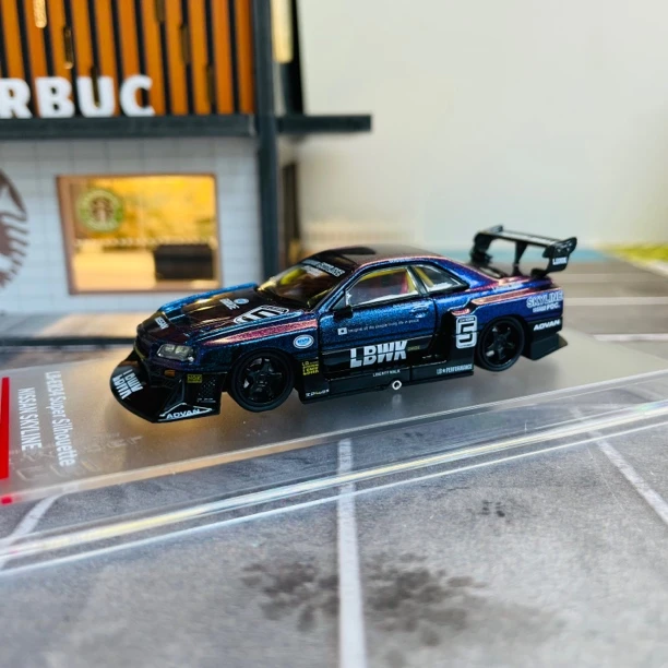 CM 1:64 日产ER34 变色龙 合金汽车模型