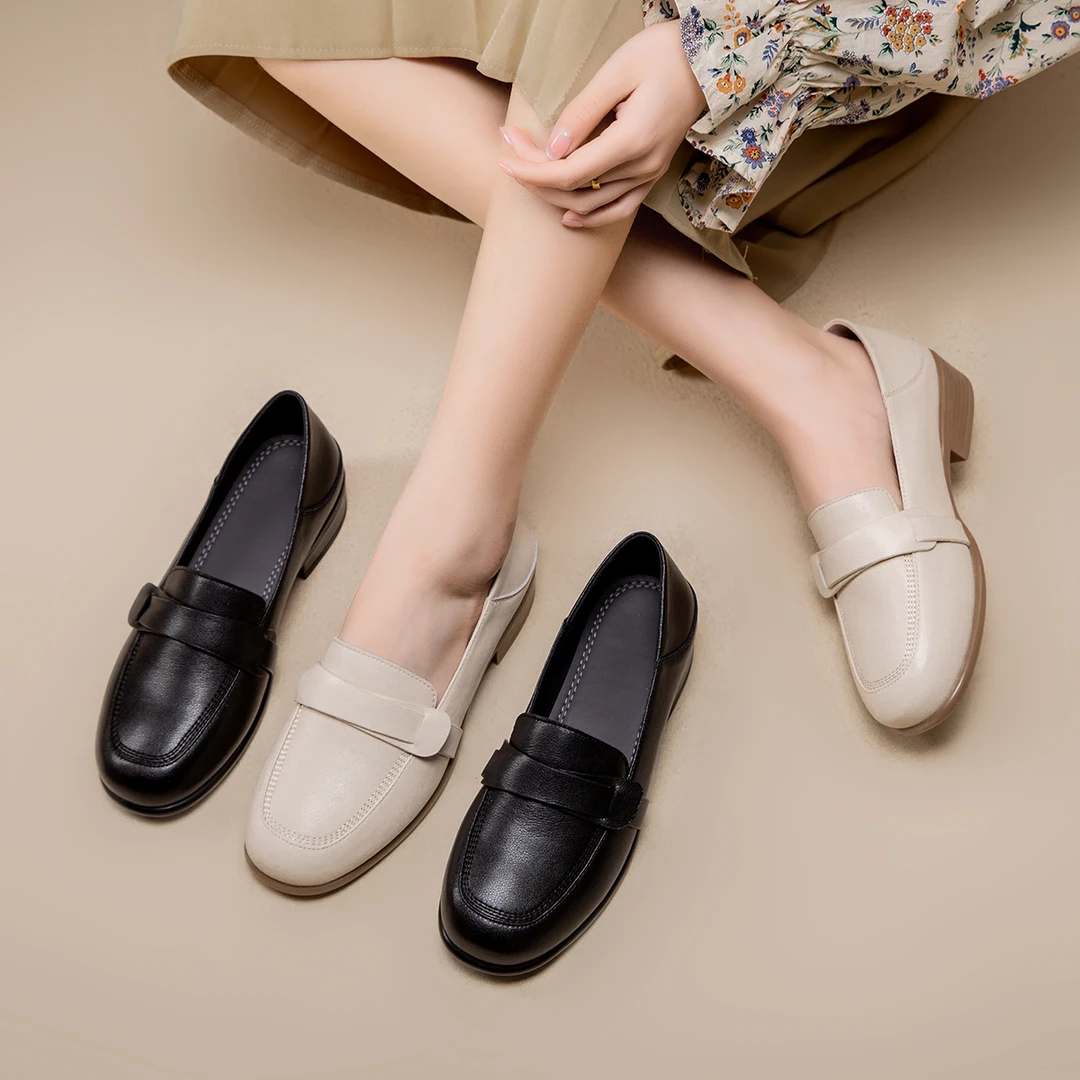 真皮软底单鞋女中老年人妈妈鞋防滑百搭舒适低跟小皮鞋2024春秋季