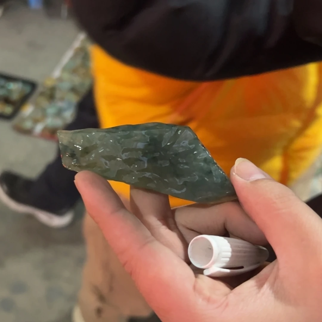 【闪购商品】定制翡翠未镶嵌花**落