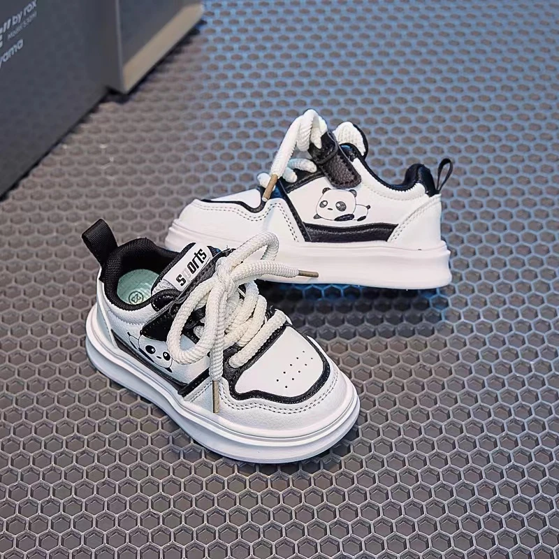 儿童鞋子春秋新款皮面百搭板鞋适合男女宝户外跑步休闲鞋软底防滑