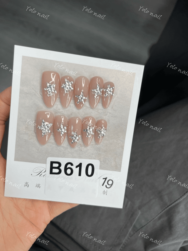 B610.纯手工穿戴甲（19）