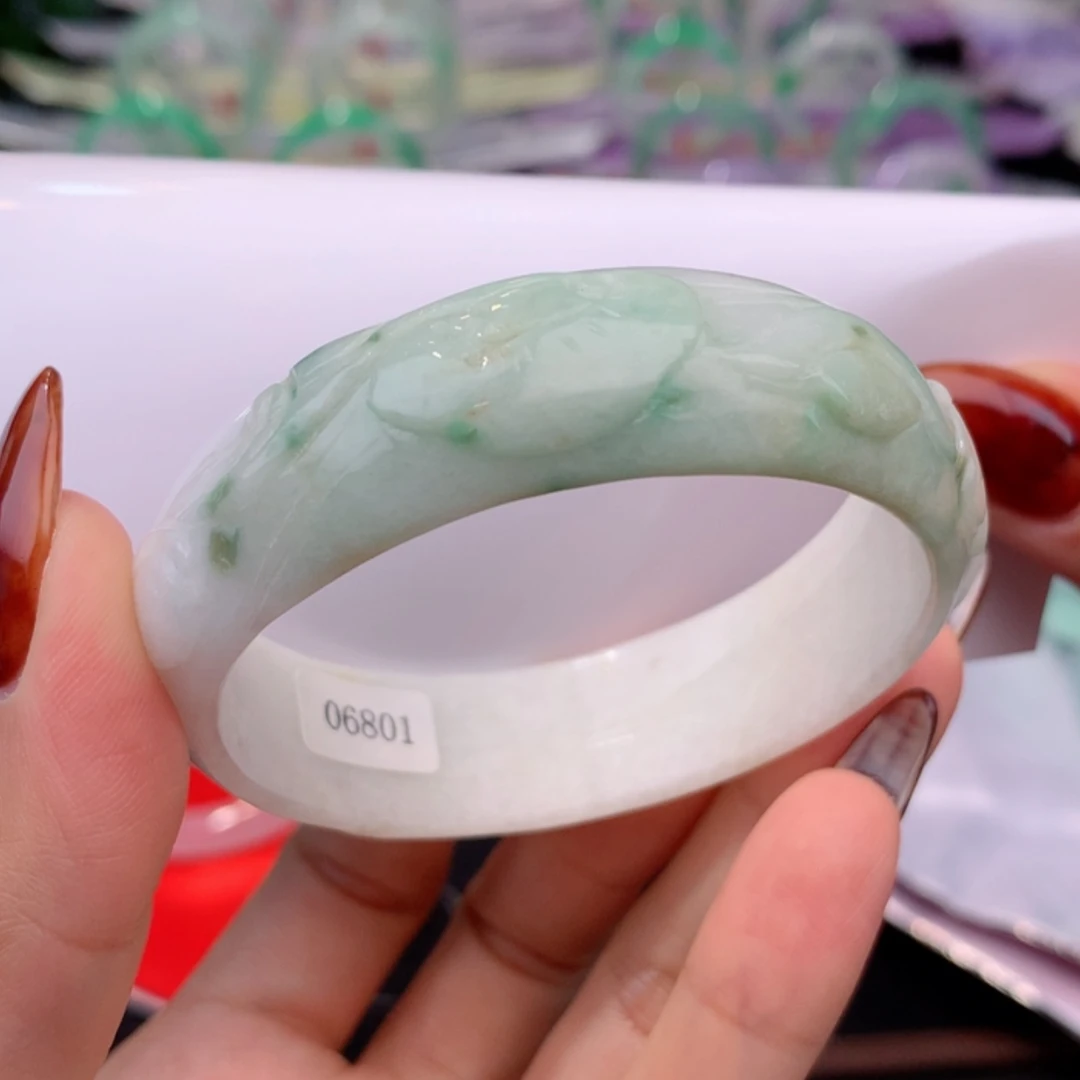 【闪购商品】翡翠手镯未镶嵌用****莉