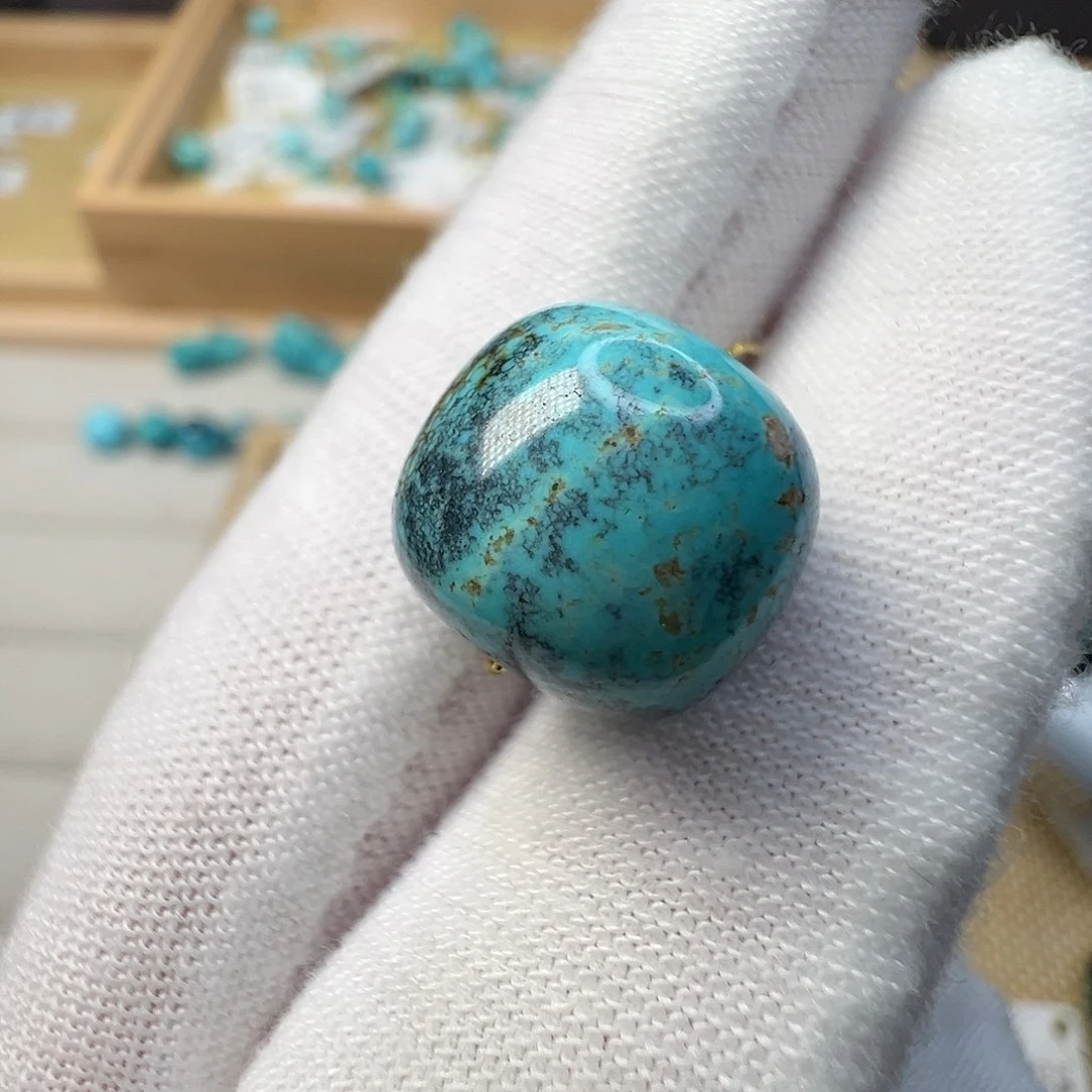 绿松石配饰未镶嵌12.7^11.5