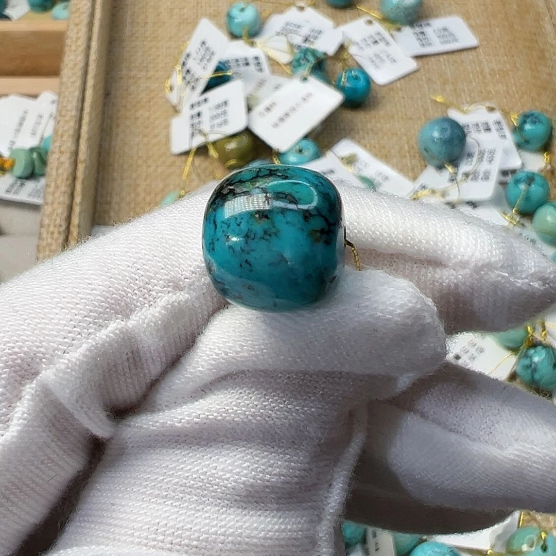 绿松石配饰未镶嵌11.8*11.4