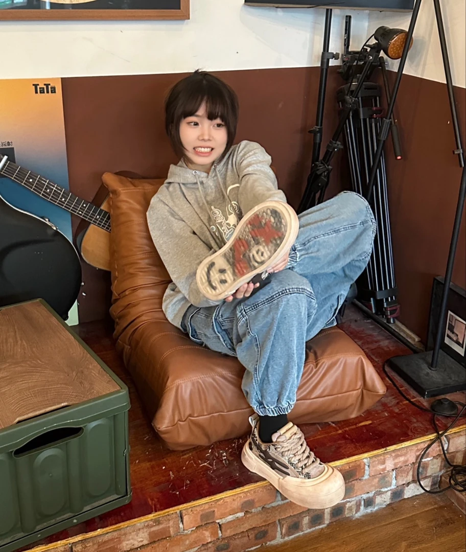 某饱3张！巨多明星同款！正品线下撤柜！Smile life开口笑低帮板鞋