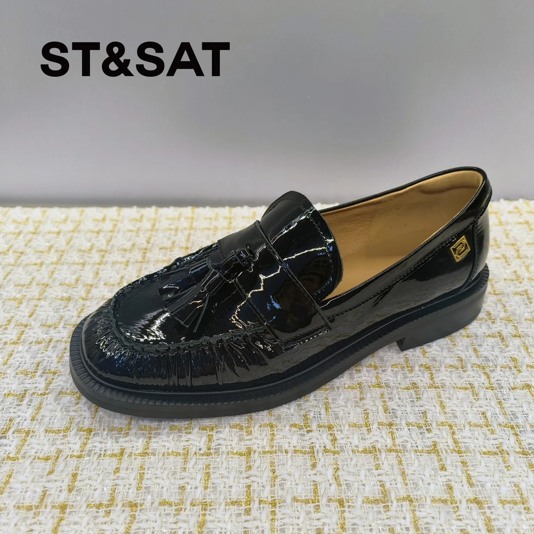 St&Sat/星期六秋季新款低跟圆头英伦乐福鞋通勤鞋SS33111195