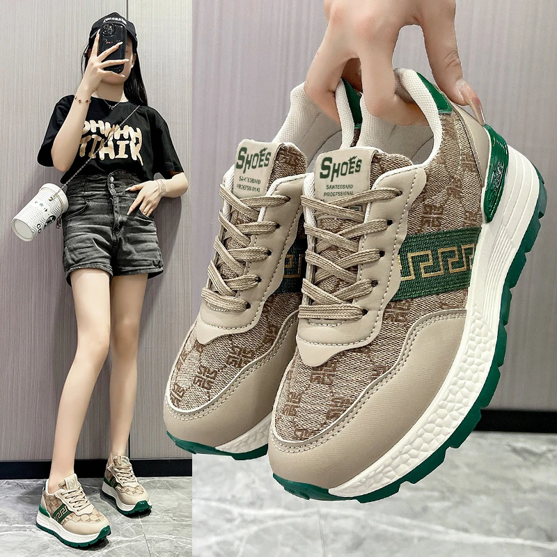 小众休闲阿甘鞋女2024年新款浅口显瘦女鞋