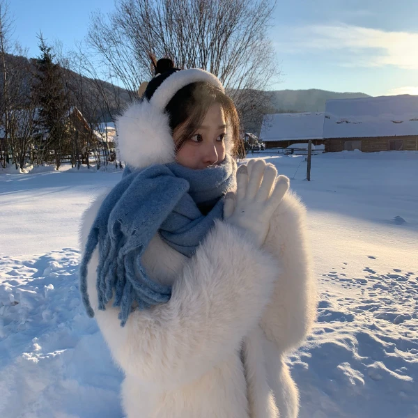 闭店清仓NO退NO换【白天鹅】小JIN狐白色毛毛外套v领加厚短外套