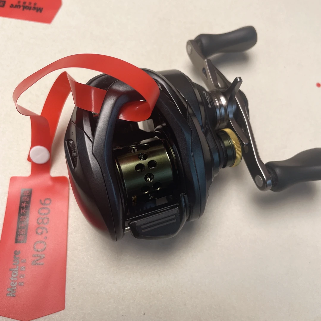 9806-95# 禧玛诺 库拉多BFS右手8.2速比水滴轮（裸轮）