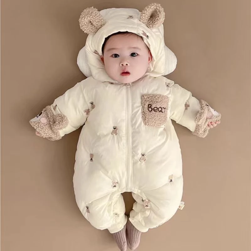 连体秋季夹棉衣服秋冬装男宝宝婴幼儿外出抱衣长袖婴儿外出服