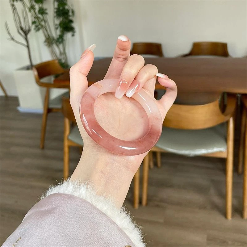 新疆桃花酿金丝玉手镯女款粉圆条余太翠粉色扁条玉镯子美人镯