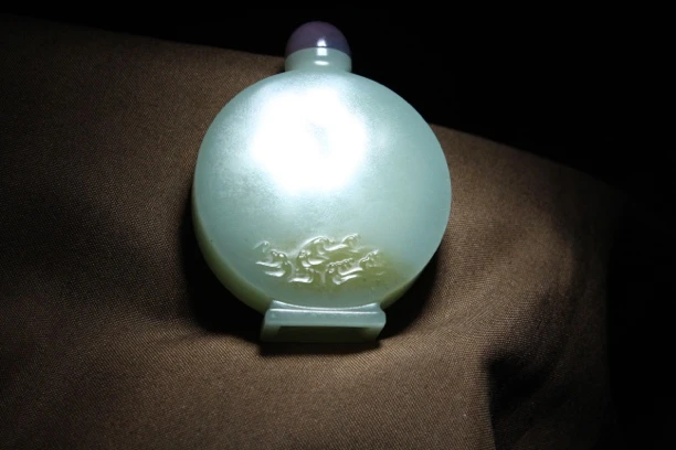 【鼻烟壶】新疆和田玉且末玉水波纹手把件鼻烟壶尺寸46/60/15mm41.g