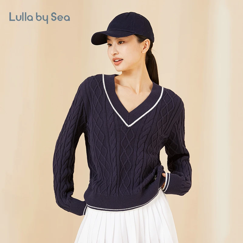 Lulla by Sea| College 学院风V领刺绣绞花套头宽松毛衣