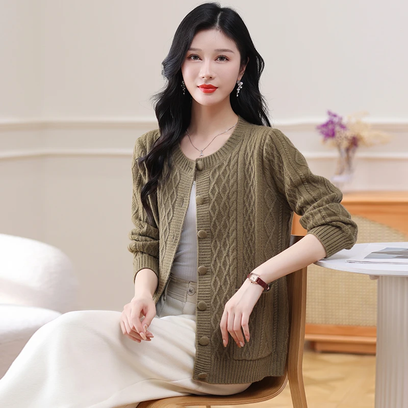 长袖针织衫大码女装洋气时尚百搭秋冬外套