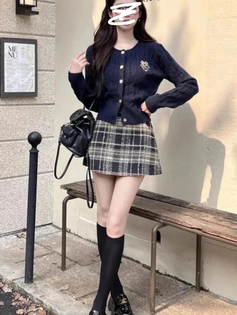 【miu系千金】长袖短款格纹显瘦气质针织高腰时尚复古格子秋冬