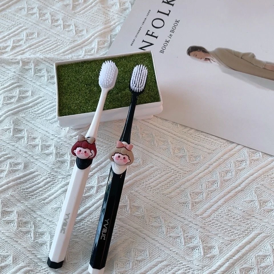高质量软毛牙刷柔软护龈超柔宽头成人家用可爱学生情侣细毛家庭装