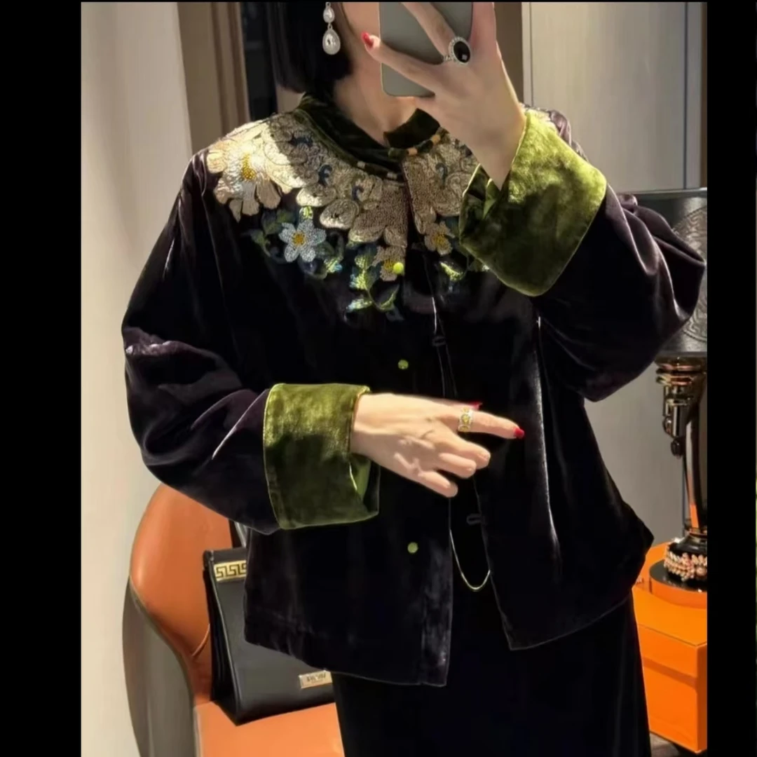 新款秋冬加棉领口刺绣显瘦外套上衣（95110）