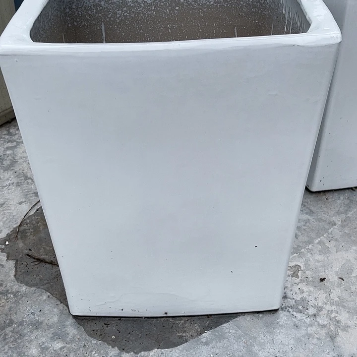 陶瓷20CM（含）-50CM（不含）青***步微瑕