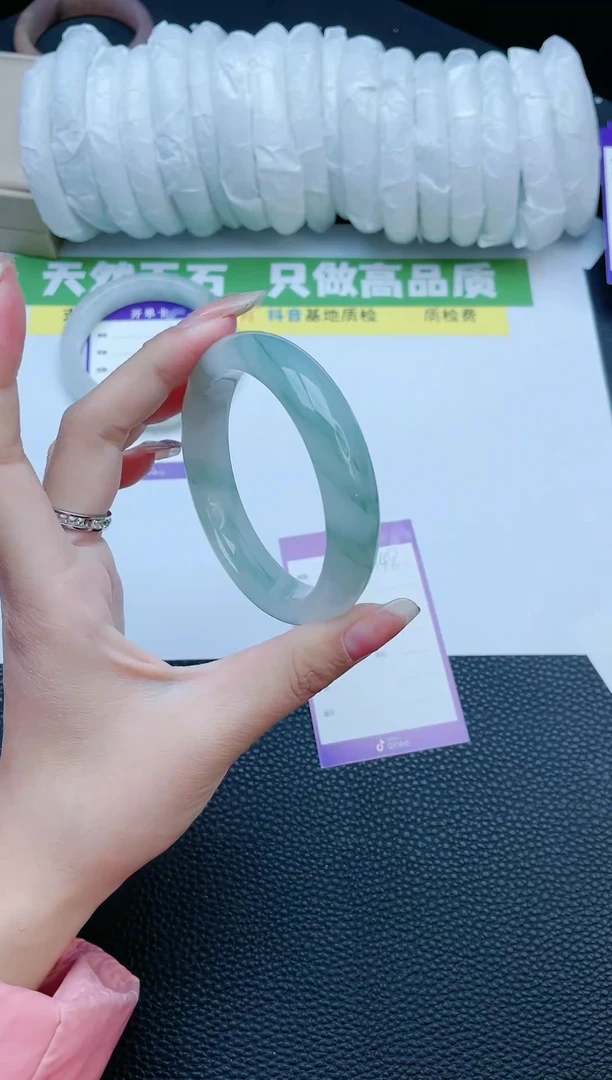 【闪购商品】石英质玉手镯未镶嵌手镯148