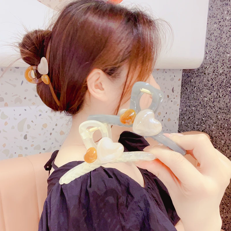 爱心发夹抓夹大号可爱桃心鲨鱼夹气质超仙简约盘发抓后脑勺夹子女