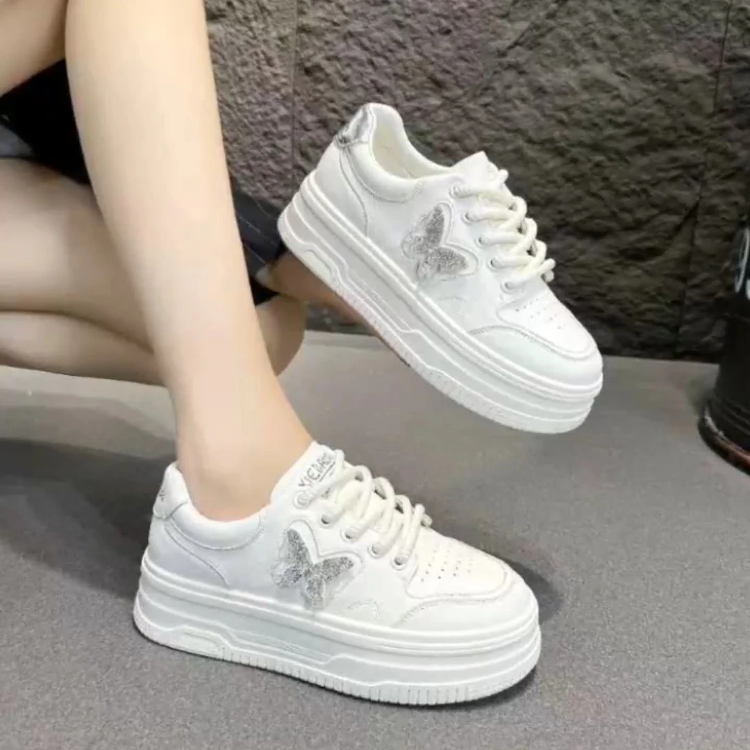 2024新款货号5637时尚气质洋气百搭白色厚底板鞋