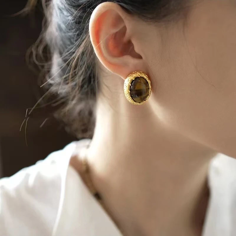 铜合金耳饰 椭圆耳钉复古时尚百搭耳环轻奢设计高级感潮耳饰女