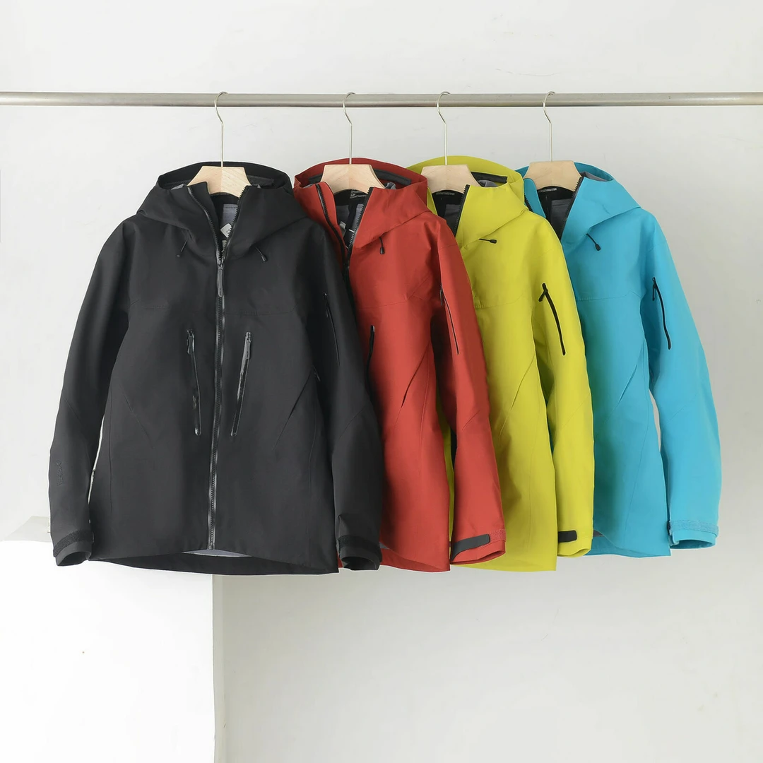 【户外飞禽】新款科技防水防风硬壳冲锋衣无缝压胶情侣休闲连帽外套