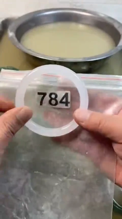 【闪购商品】石英质玉手镯未镶嵌6061