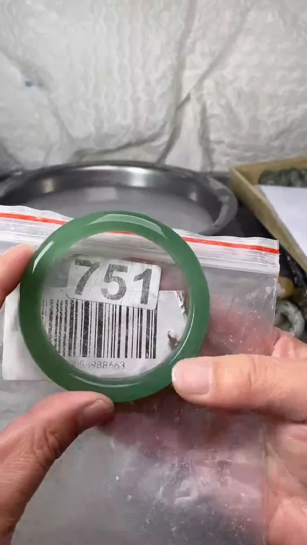 【闪购商品】石英质玉手镯未镶嵌6263