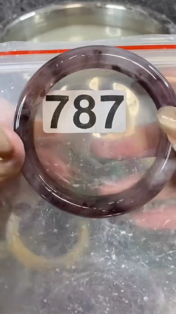 【闪购商品】石英质玉手镯未镶嵌5960+787