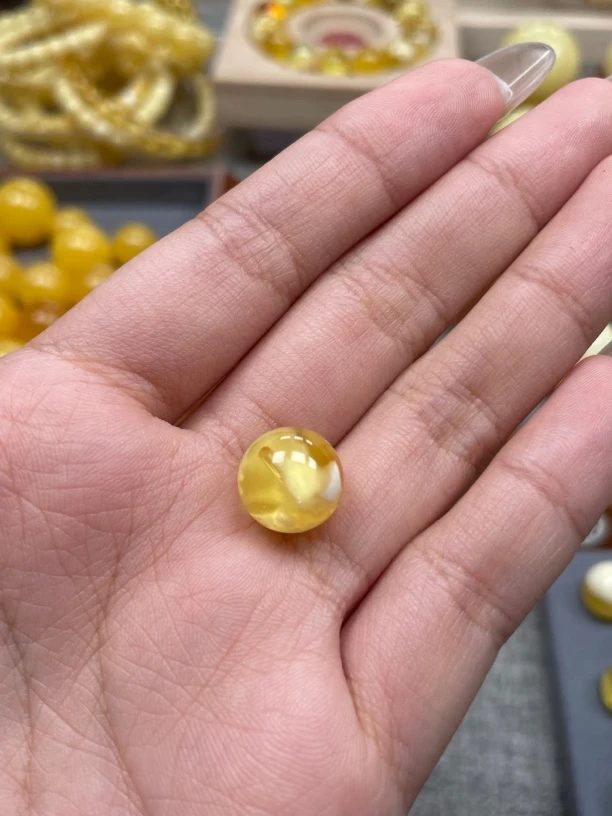 11.9m天然原矿琥珀蜜蜡圆珠