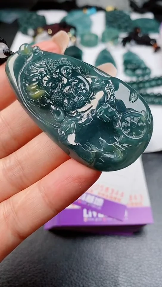 【闪购商品】翡翠颈饰未镶嵌