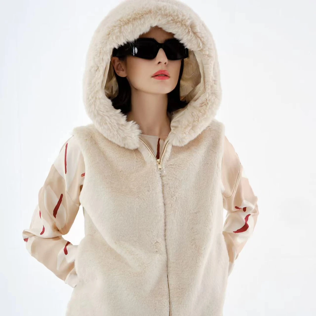 MNFK 三星白鹅绒 米白色马甲 MJ0031