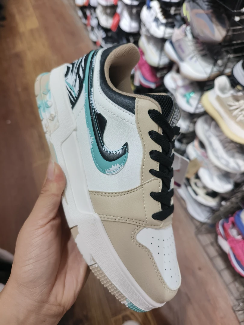 男鞋2024年新款低帮运动平板鞋男士百搭透气休闲