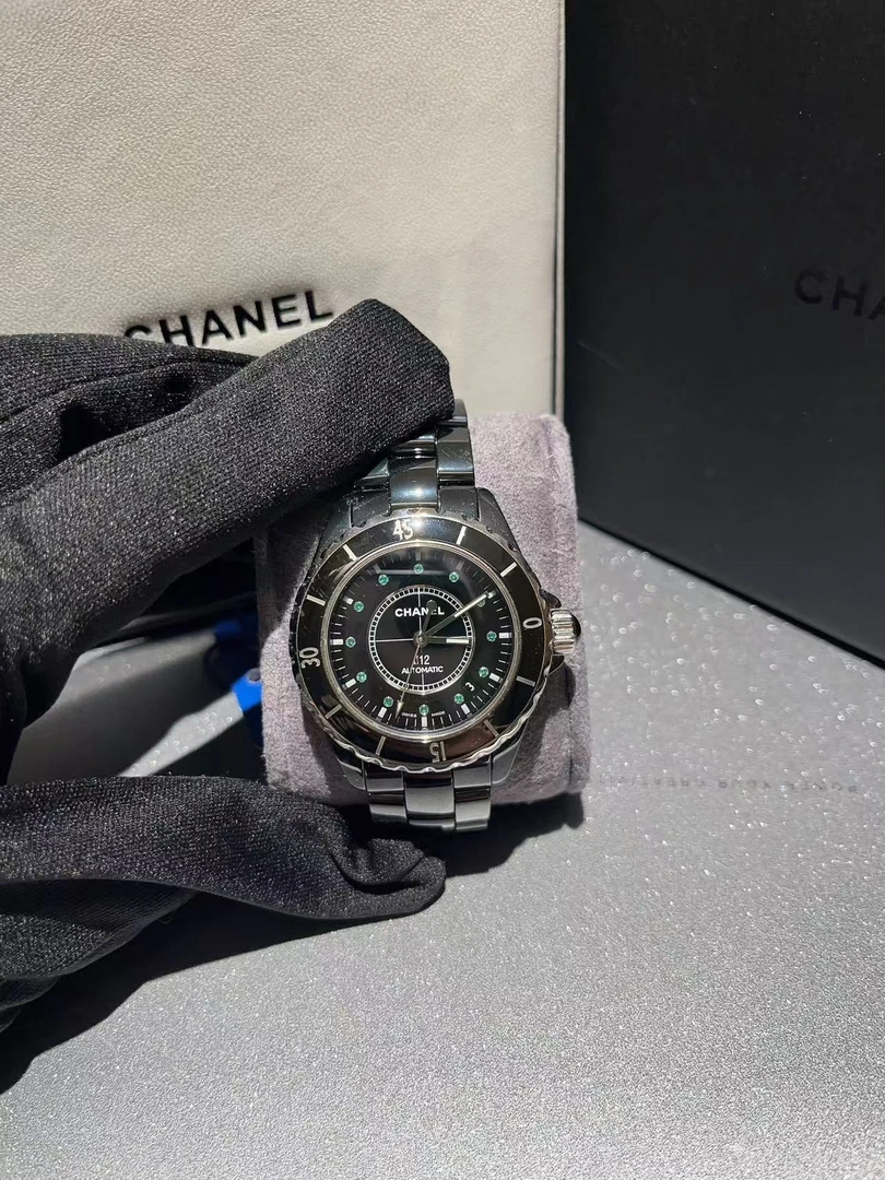 99新 Chanel/香奈儿 38盘J12黑盘绿钻刻机械腕表/梦一专属