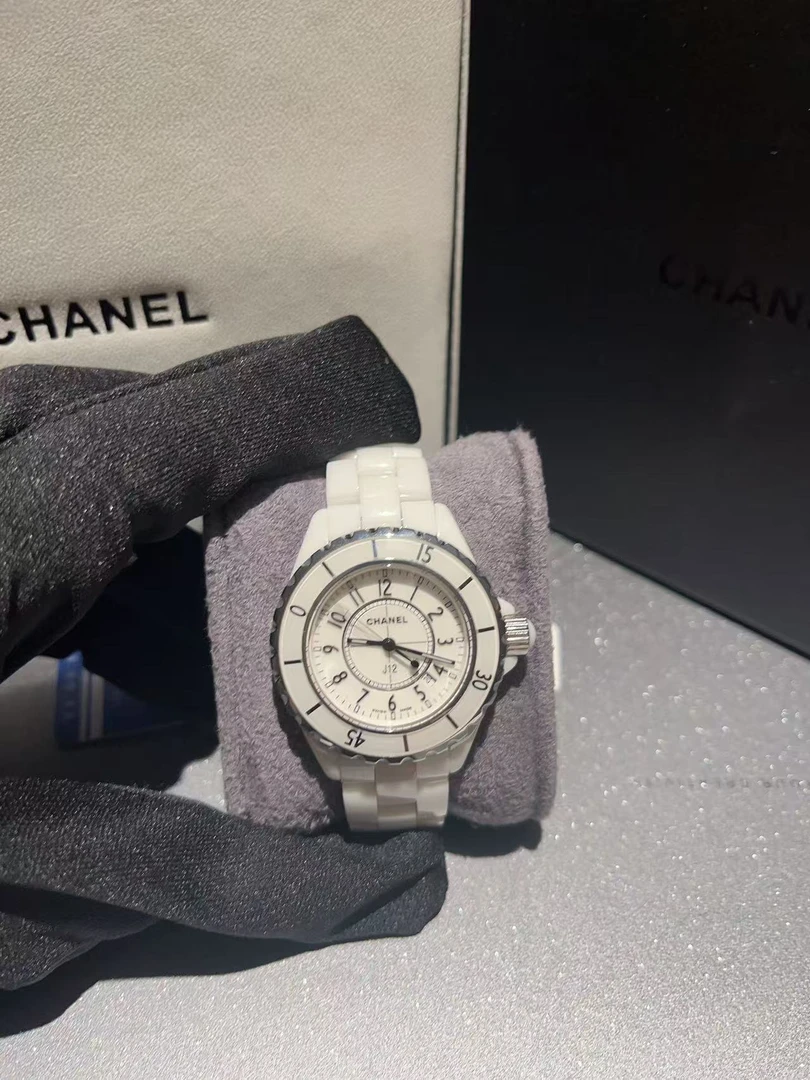 99新 Chanel/香奈儿 33盘J12白盘石英腕表/梦一专属