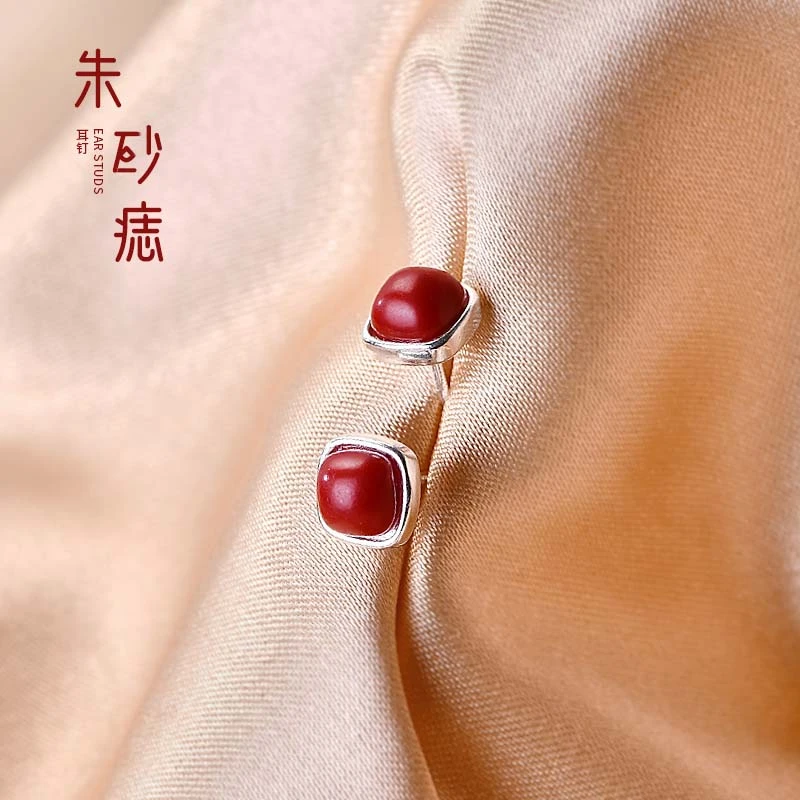 足银耳饰 S999足银红色螺丝耳钉女防掉纯银新年百搭精致耳饰E325