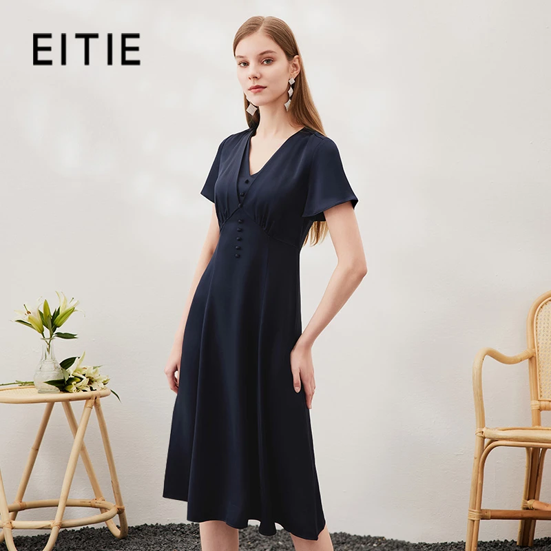 EITIE/爱特爱新款洋气复古V领修身显瘦简约百搭气质连衣裙7007712