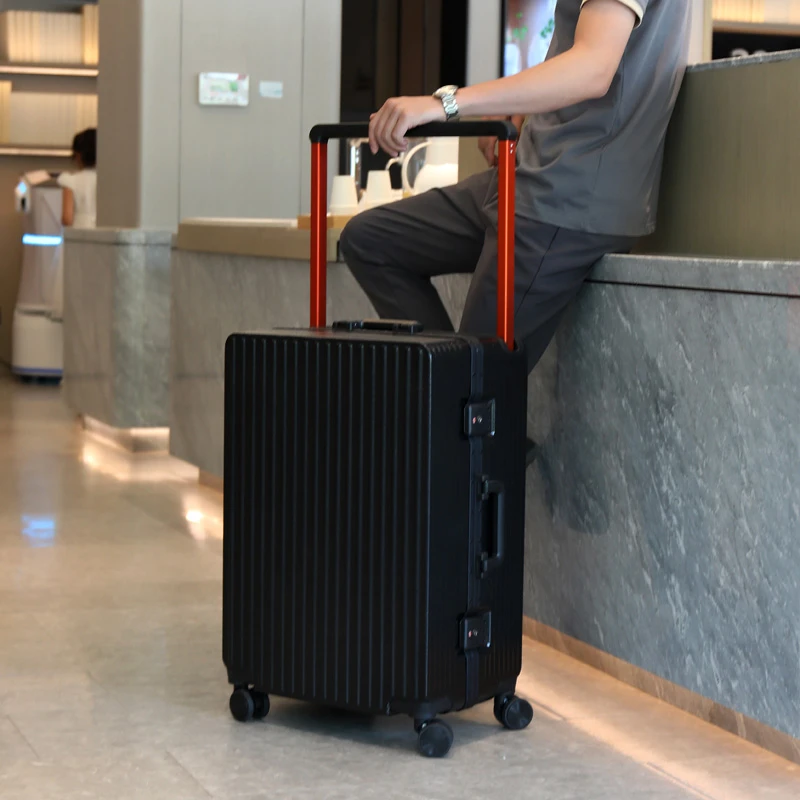 宽拉杆多功行李箱男女大学生静音万向轮拉杆箱20寸登机箱密码箱