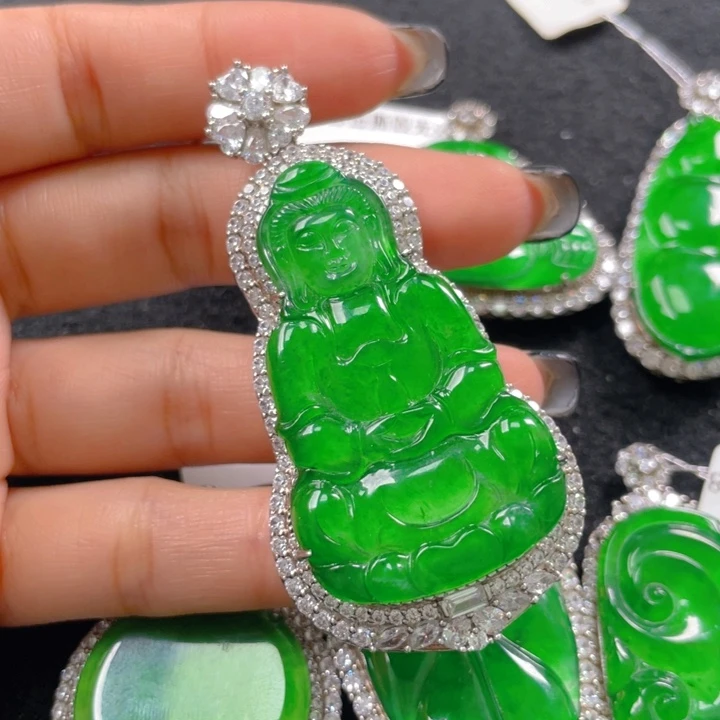 翡翠颈饰银S925镶嵌翡翠