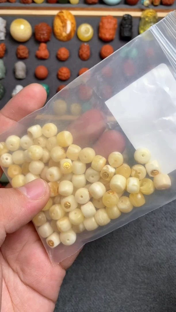 【闪购商品】蜜蜡珠宝奇石未镶嵌7-8mm白蜡多样性发货发其一